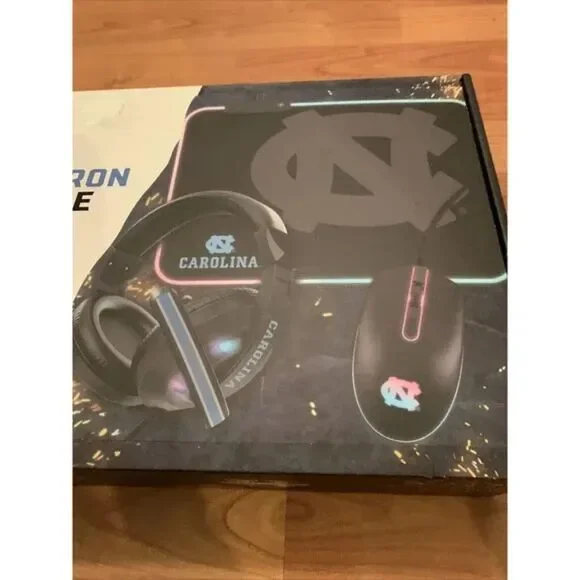 North Carolina Tarheels Gridiron Battle Box LED Mouse Pad & Mouse Headphones